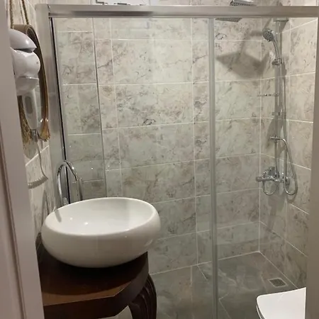 Miran Suites